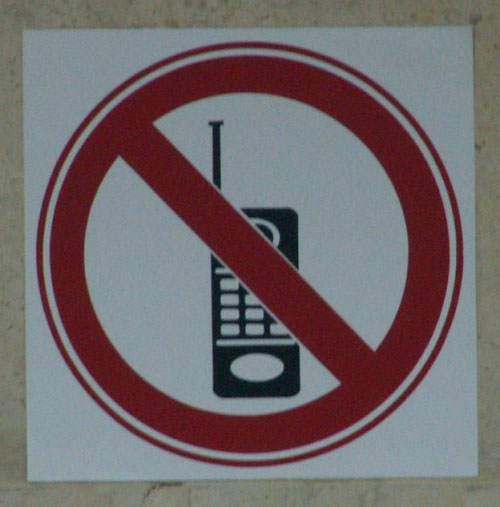 no cellphones!