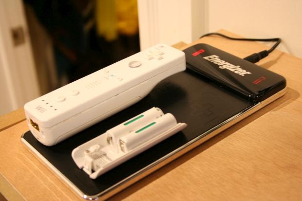 charging wii controllers