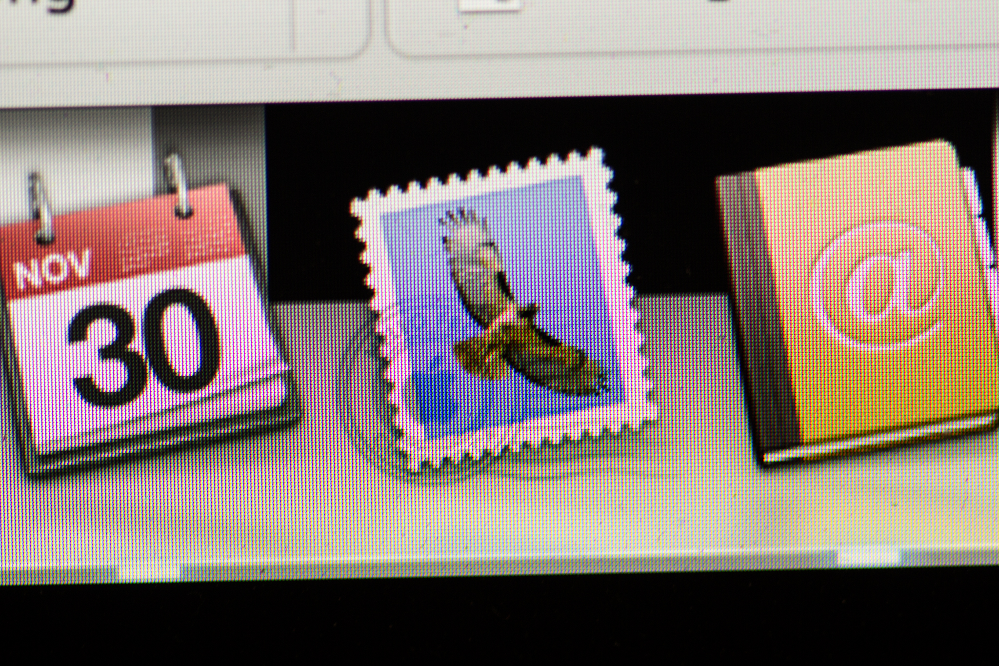Close-up of Mail icon on 2012 15-inch Retina MacBook Pro
