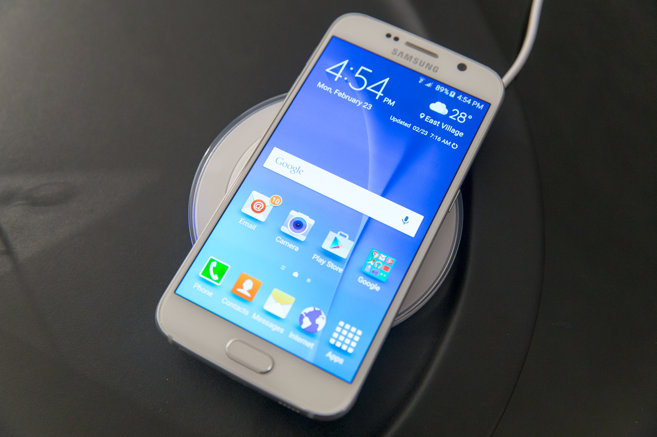 The Galaxy S6 has a fingerprint sensor embedded in its home button.