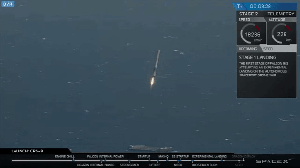SpaceX first stage landing on Of Course I Still Love You