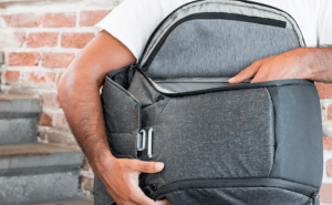 Peak Design's new Everyday Backpack is undeniably a ridiculously cleverly designed backpack. With a suggested retail price of $260, it had better be pretty special, too. 