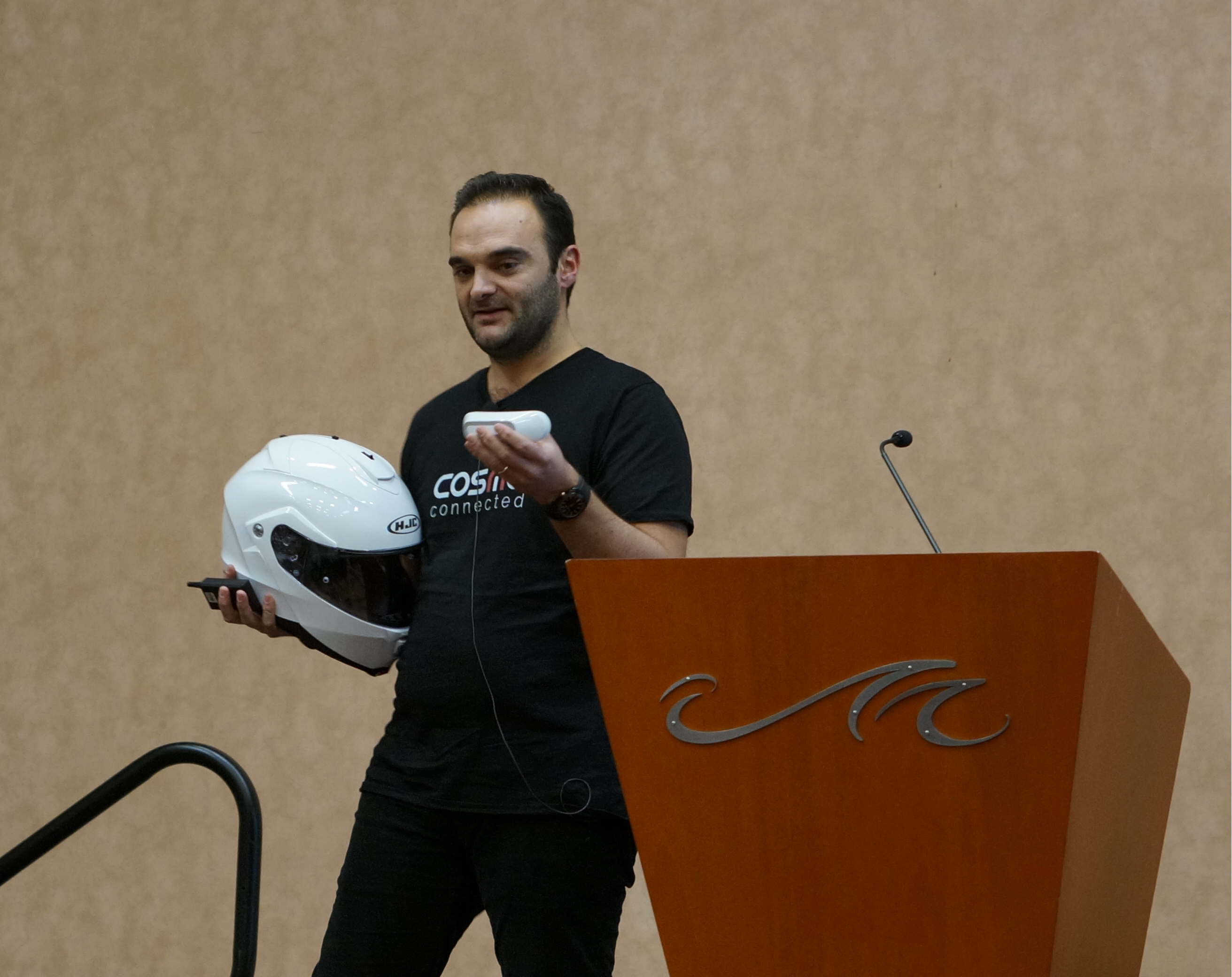 connected_helmet_thing_launchit