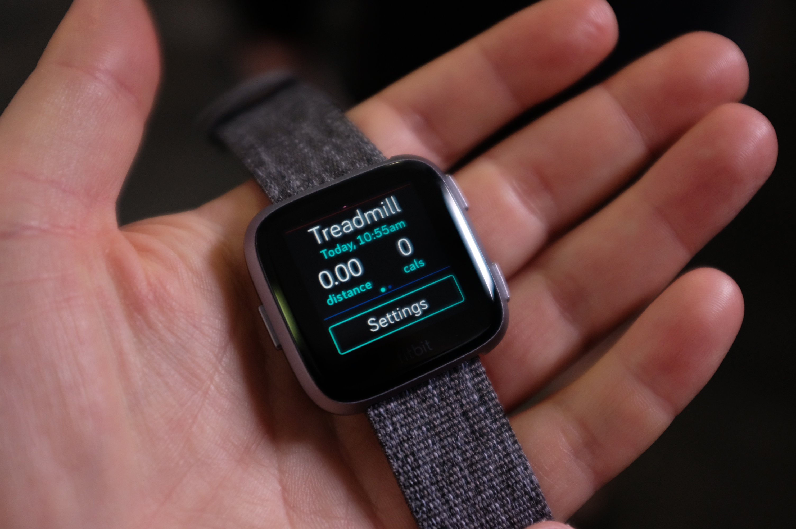 does fitbit versa have spotify